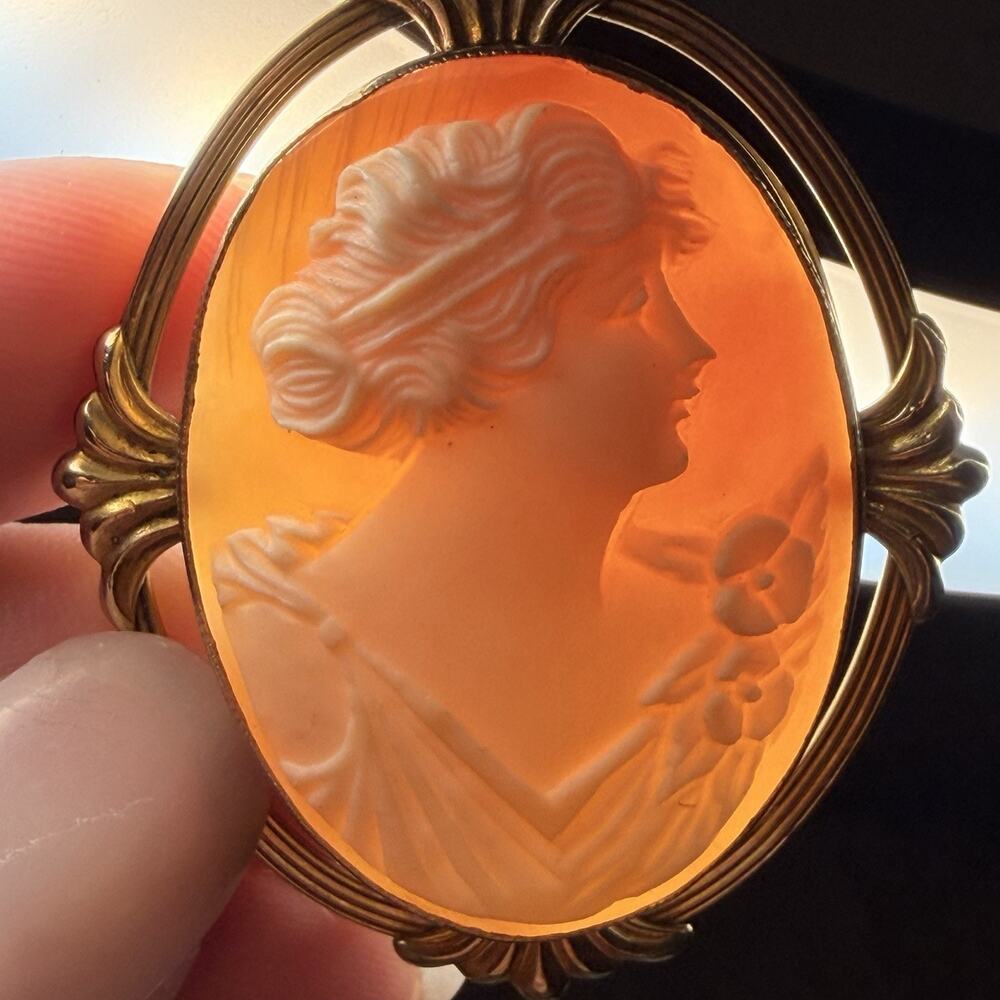 Carved Cameo 1/20 12K Gold Filled Brooch Pin Pendant Signed